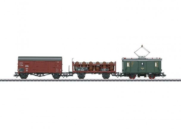 Train Set with a Class ET 194 Freight Powered Rail Car