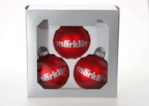 Christmas baubles large red