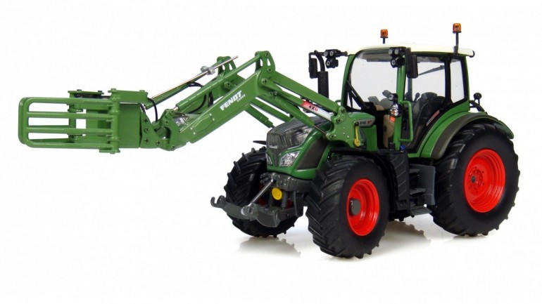 FENDT 516 AVEC FOURCHE AVANT