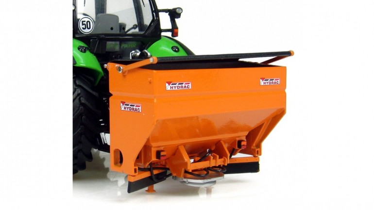 HYDRAC SAND SPRAYER