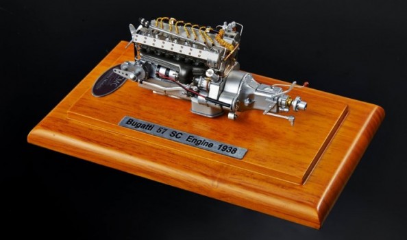 CMC Bugatti Type 57 SC, Engine with Showcase